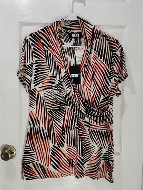 NWT DKNY Red Black White Abstract Surplice Short-Sleeve Top, SIZE XL